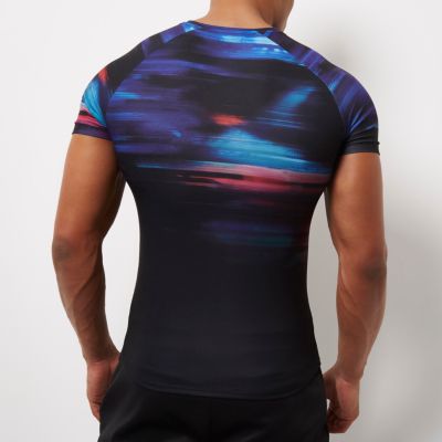 Black faded glitch print muscle fit T-shirt